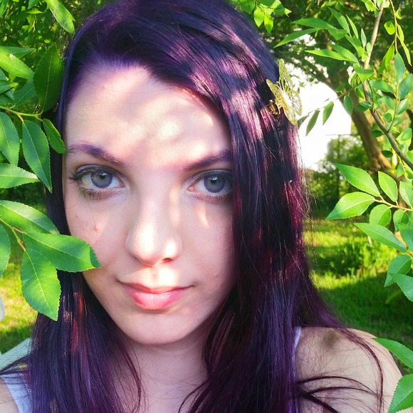 Meet your Posher, Joelle - Picture 1 of 1